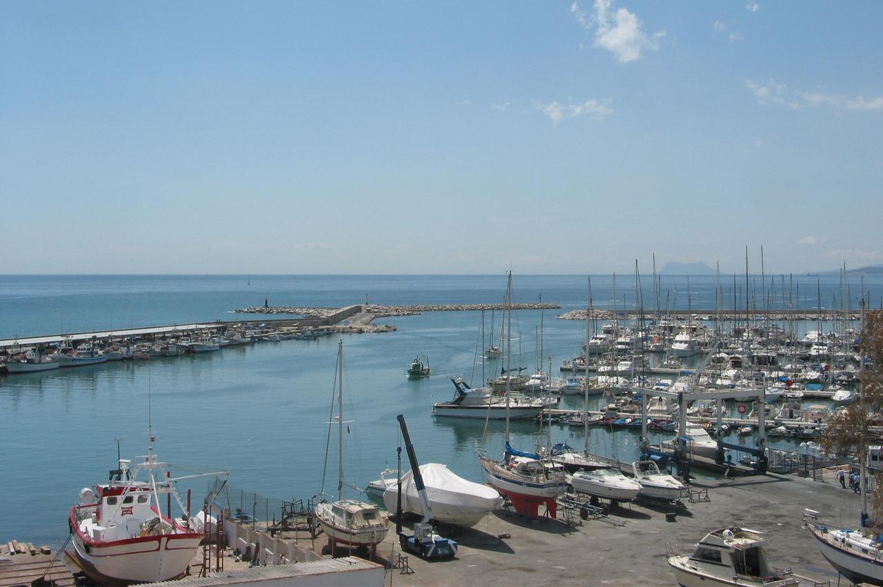 Fragata Apartment Estepona Luaran gambar